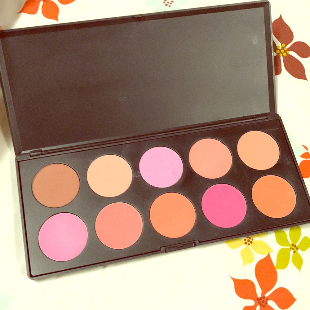Bh cosmetics 10 color blush palette